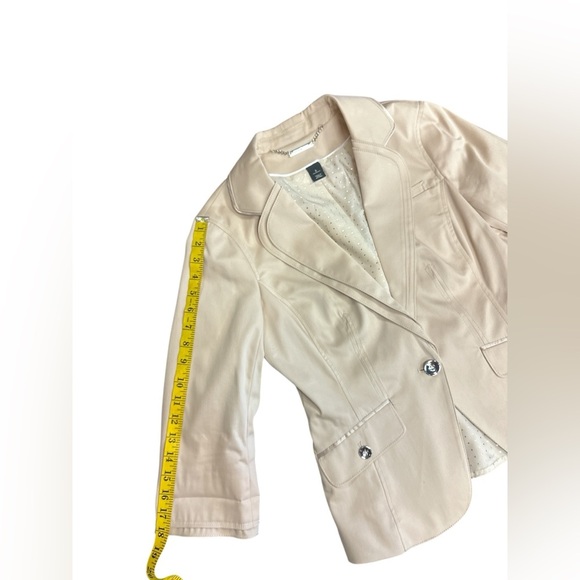 White Black Market,Elegant Cream Women's Blazer with Button Accents - Picture 12 of 12